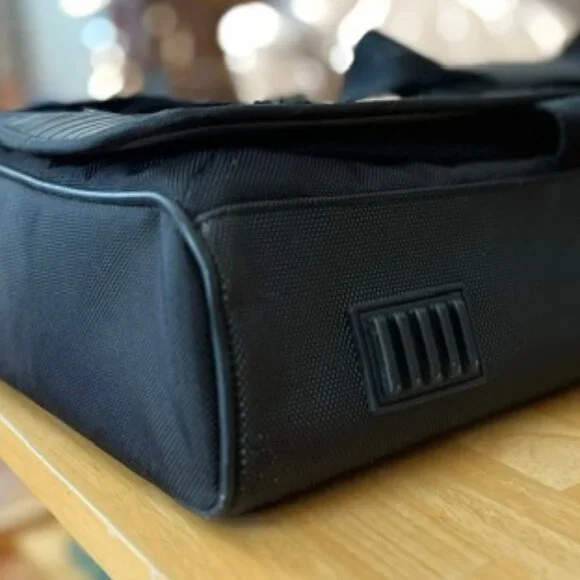 SwissGear Laptop Bag - Picture 11 of 12